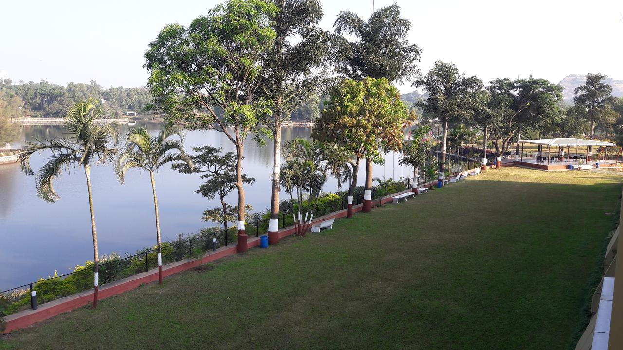 Savshanti Lake Resort Saputara Luaran gambar